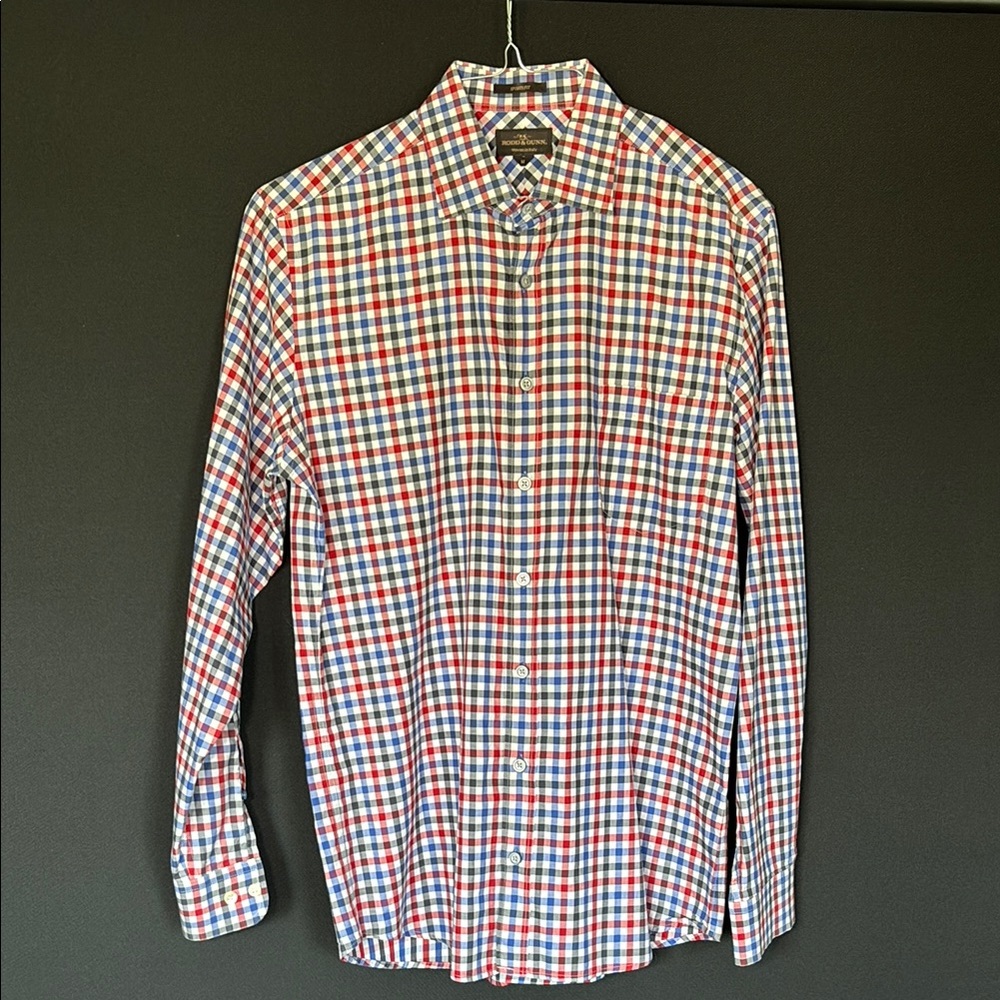 Rodd & Gunn sports fit men’s plaid button down shirt
